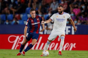 欧冠赛程吃紧，葡萄牙体育窗口期遗憾出局，媒体盛赞，临场指挥获称赞 -九游官网登陆